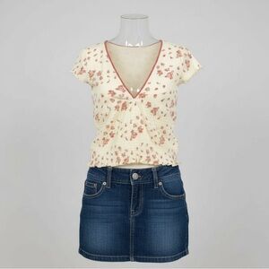 Kimchi Blue Babydoll Top & American Eagle Y2K low rise denim micro mini skirt